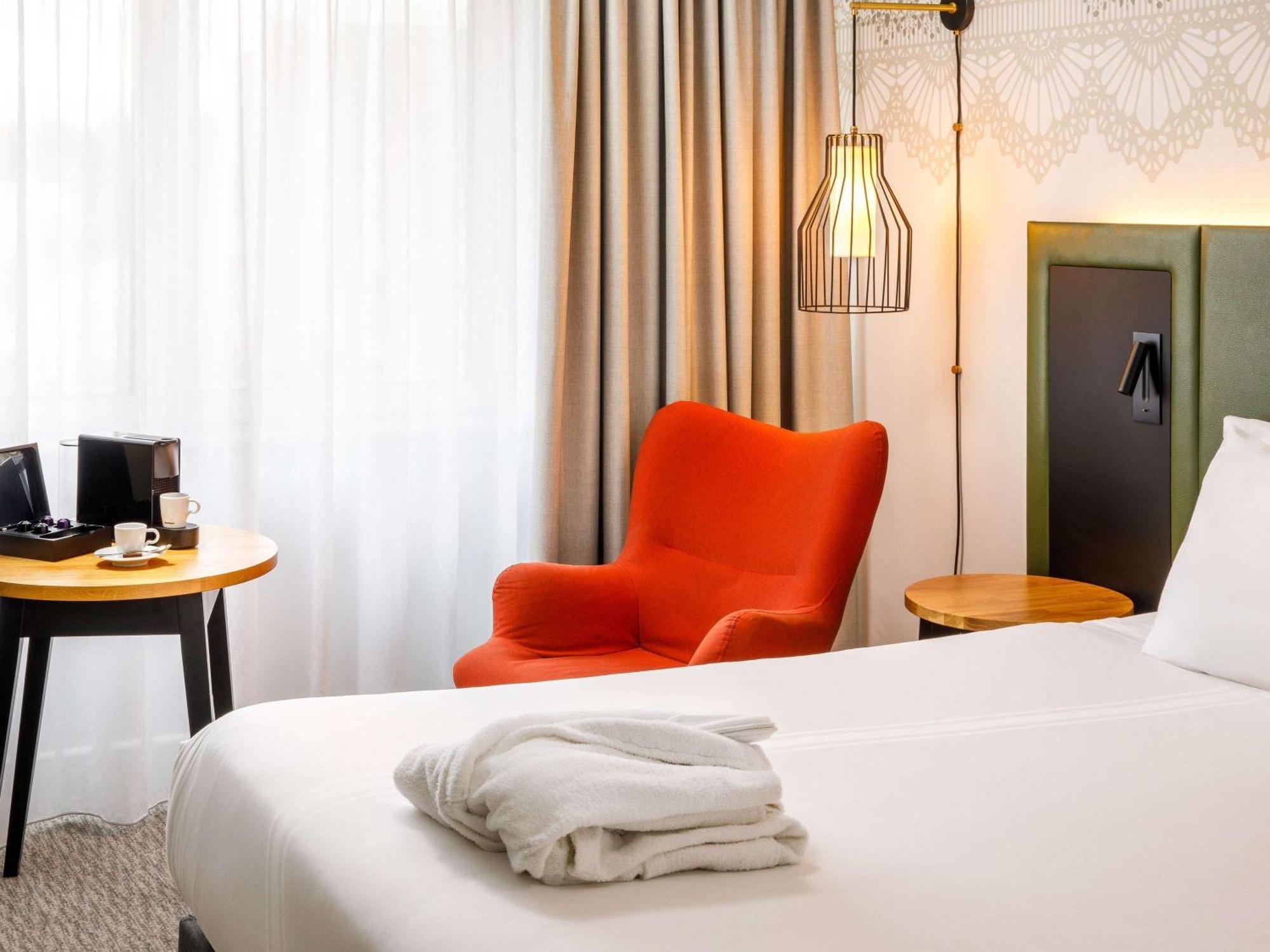 Mercure Nottingham Sherwood Bagian luar foto